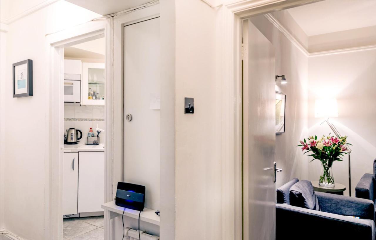 Апартаменты Flat 25 Dudley Court Лондон Экстерьер фото